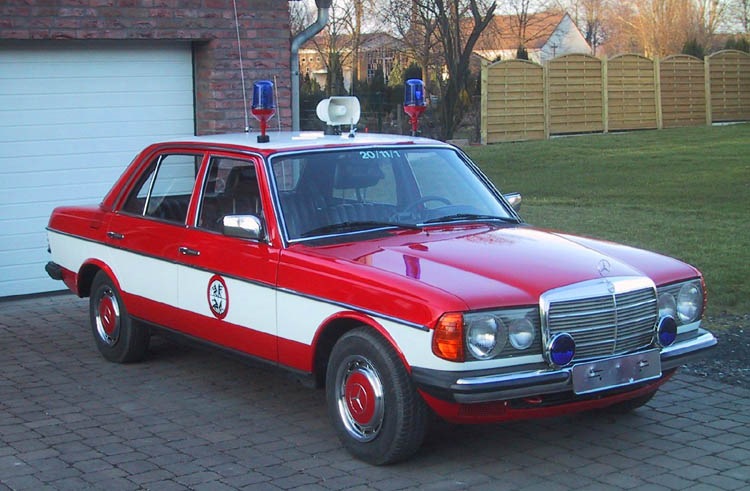 Mercedes Benz w123 Ambulance