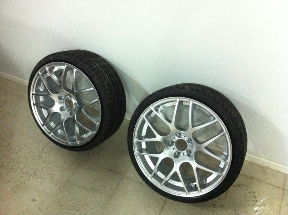 Triangle r16. 215 35 R19. 215/35 R19 10j Mazda 6 GH. Triangle r19. R19 215 35 -50.