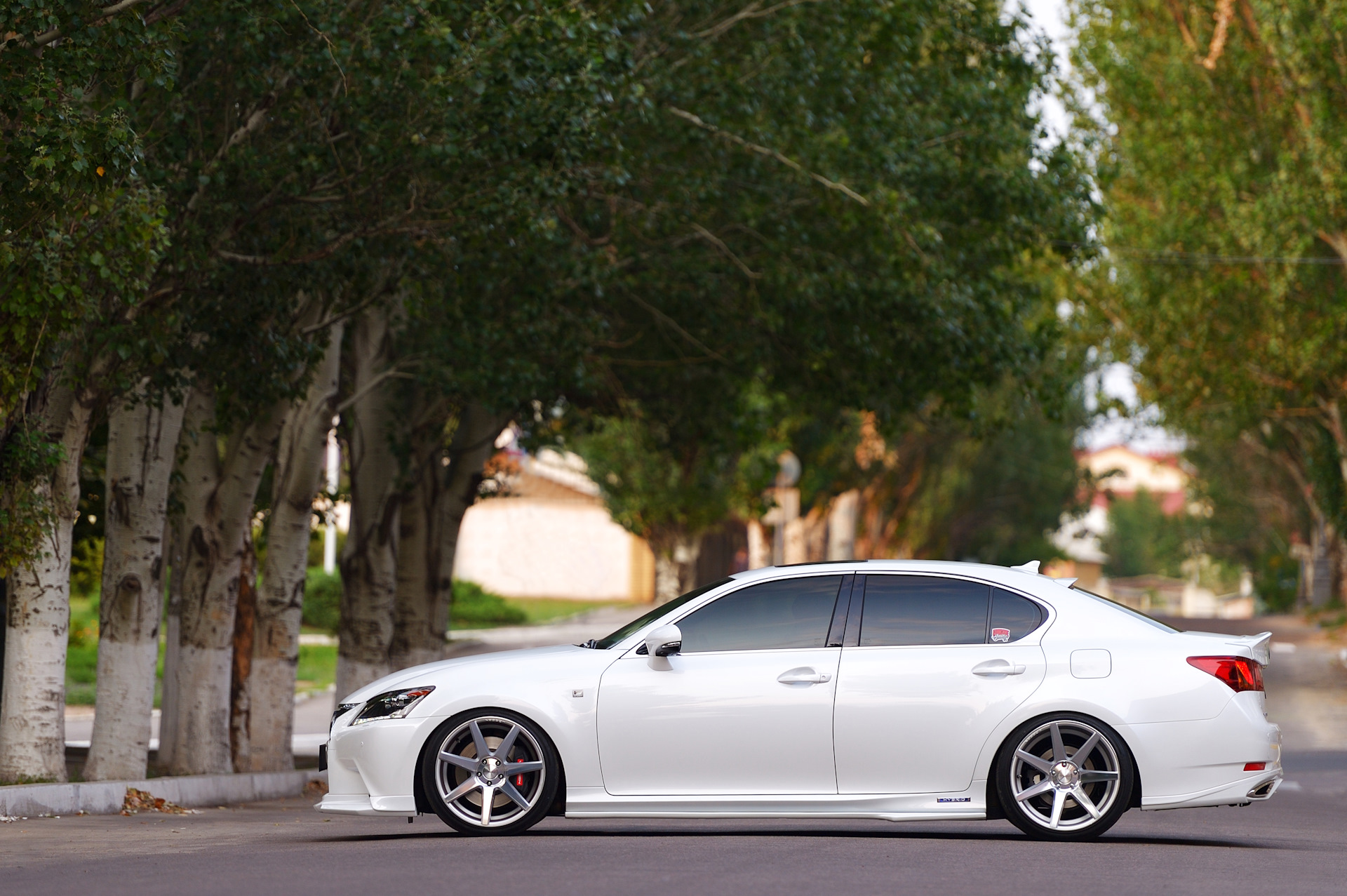 GS 350 на Vossen