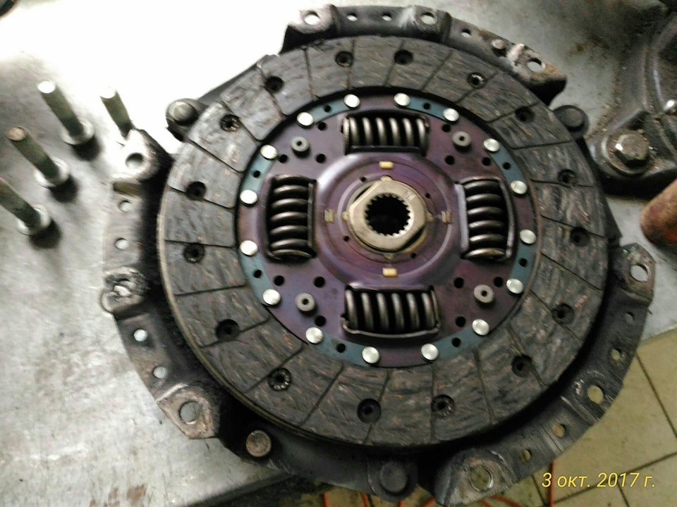 Потек сальник первичного вала МКПП — KIA Rio (3G), 1,6 л, 2014 года ...