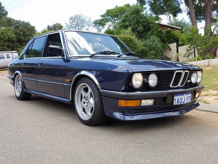 Бампер е34. БМВ е28 Зендер. BMW bamper e28. Е34 zender. Бампер BMW e28.