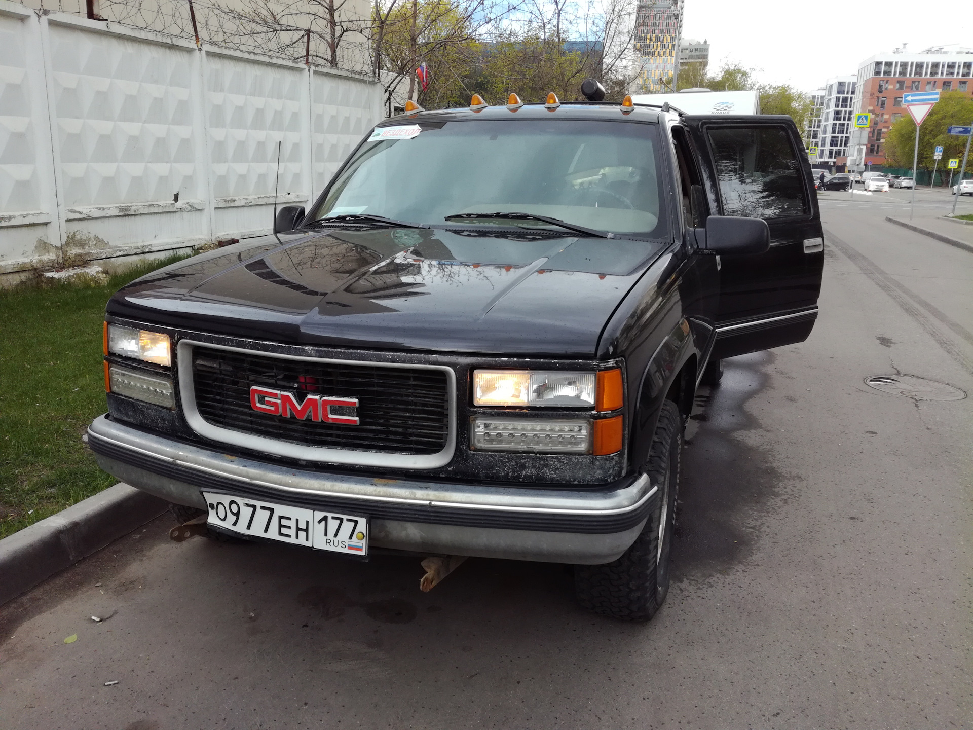 GMC Suburban 2000