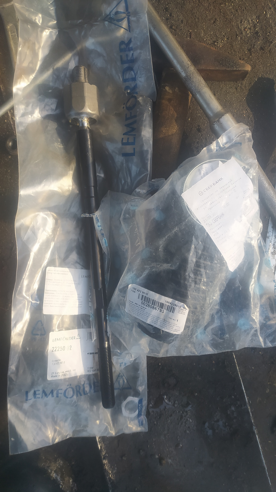 87 — Замена правой рулевой тяги — Skoda Octavia A4 Mk1, 1,4 л, 2008 ...