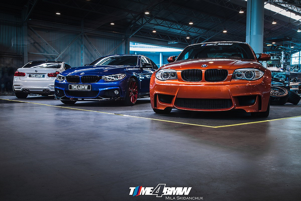 Royal auto show BMW m2. Time4bmw в СПБ. БМВ выставка. БМВ СПБ.