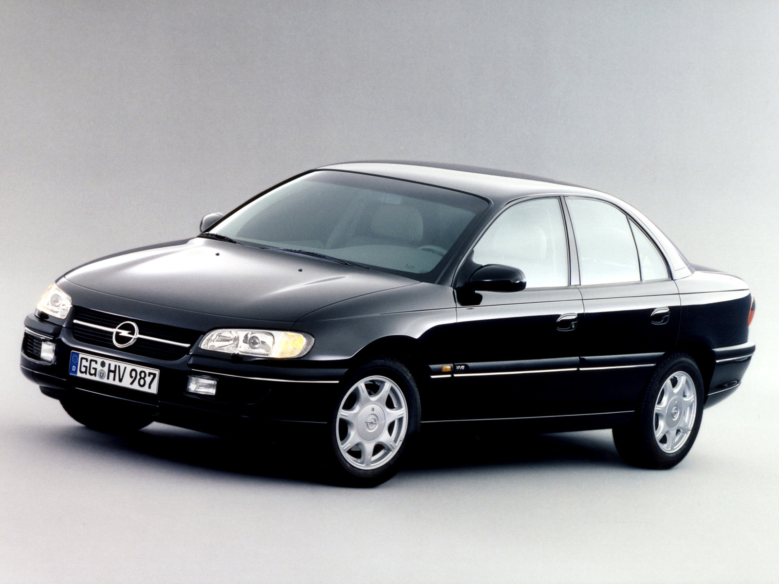 Опель Омега 2.5 V6 Купить