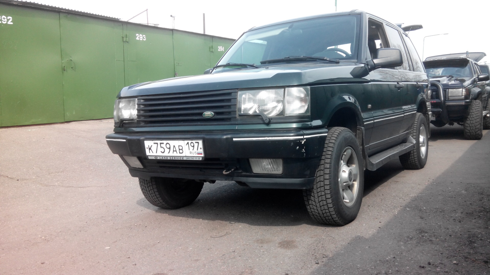 Land Rover Range Rover (2G) 4.6 бензиновый 2000 | Коняяяшечка )) на DRIVE2