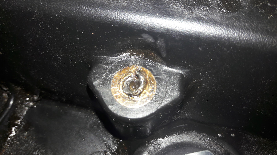 Выбило свечу — Mazda Tribute, 3 л, 2001 года | поломка | DRIVE2