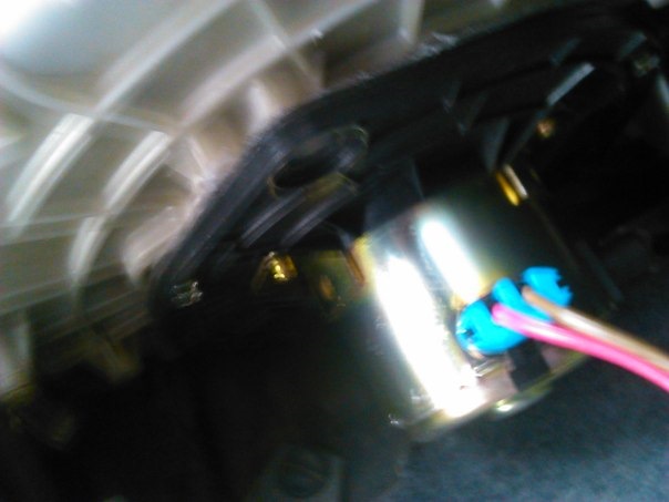 мотор печки от Калины — Mitsubishi Legnum, 2,5 л., 1998 года | своими ...