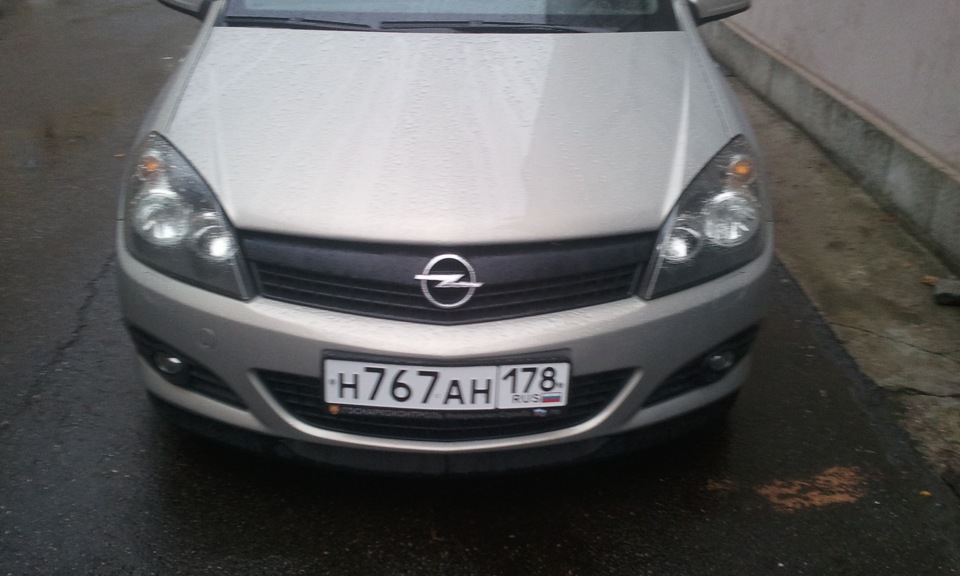 решетка — Opel Astra H GTC, 1,6 л, 2008 года | стайлинг | DRIVE2