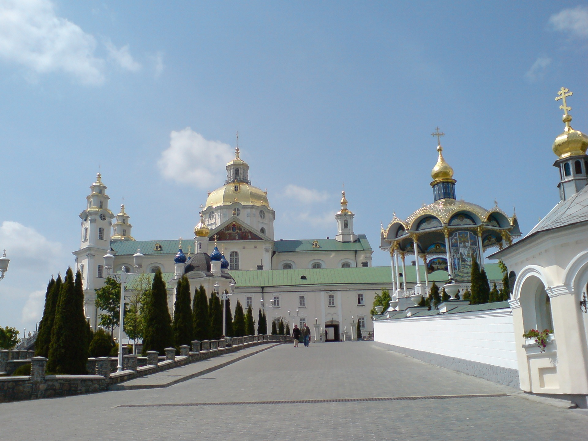 Почаевская Лавра где находится