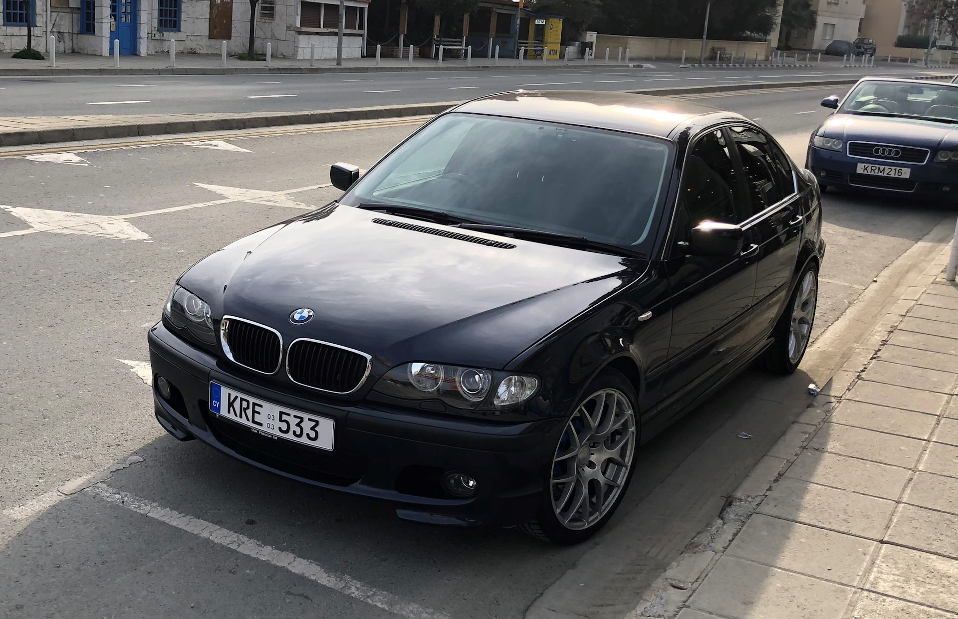 Бмв с пробегом с краснодарском крае. BMW 320 2004. БМВ 330 2003 черный из Украины. БМВ 330 2003 Г из Одессы.