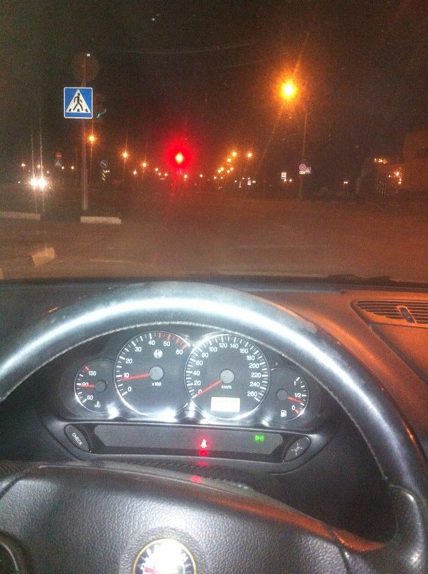 Погоняв по трассе, никаких нареканий в работе не нашел, слава богу. Все работало, не било не терло не пищало. Все работало. Вопрос на сколько долго мне хватит? я хз. Буду тестит. По результатам отпишу. Самое главное кто дочитал мой пост. Етот колхоз я не рекомендую никому, сами знаете почему. Но хочу затронуть проблемму наличие сцепы для ждт в нашей стране. Теперь запасайтесь заранее. а ведь такая сцепа идет на многие моторы 156 2.4 166 2.4 2.0 вэ6 турбо каппа 2.4 каппа 2.0 турбо либра 2.4 список богат и не весь… так что вопрос открыт. если у кого есть новое валео сцепа или люк, дайте знать мне. Или маякните у кого оно есть в продаже. Всем добра! — Alfa Romeo 166. Запчасти на фото: 166242