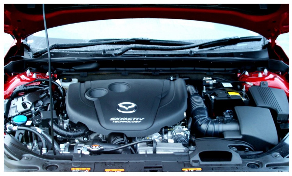 Честность и рачительность новой Mazda 6 подкупает - она не полезет в ваш ка...
