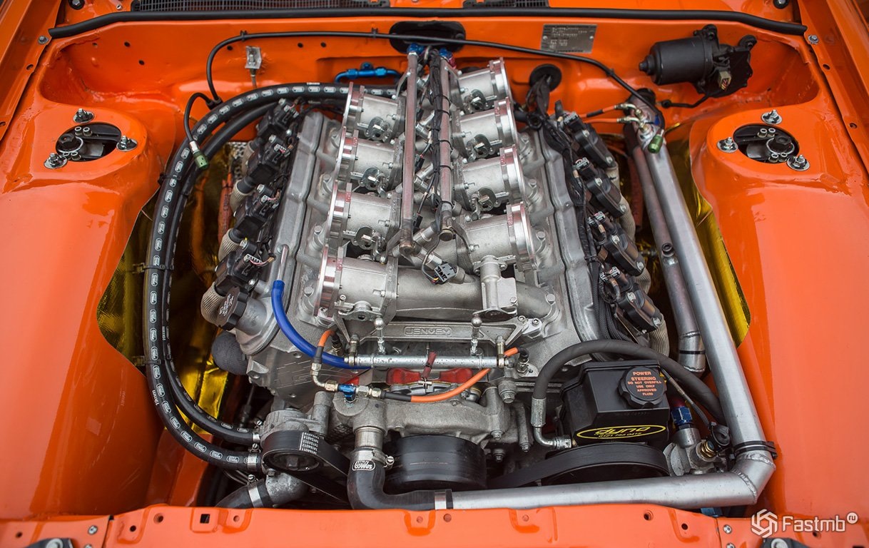 Toyota Corolla AE86 V8 Hachirockin: самый мощный дрифт-кар 86-х.