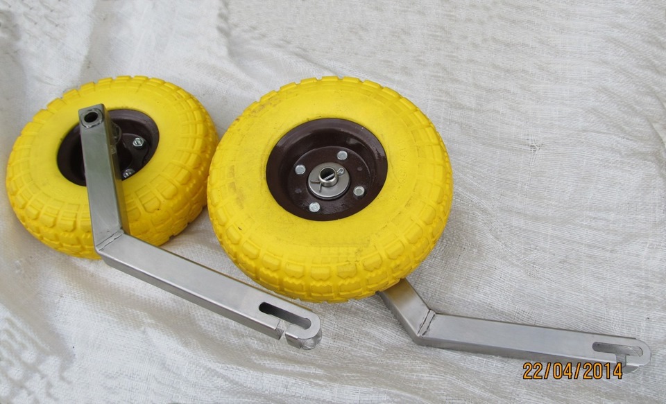 Launching wheels for inflatable boats