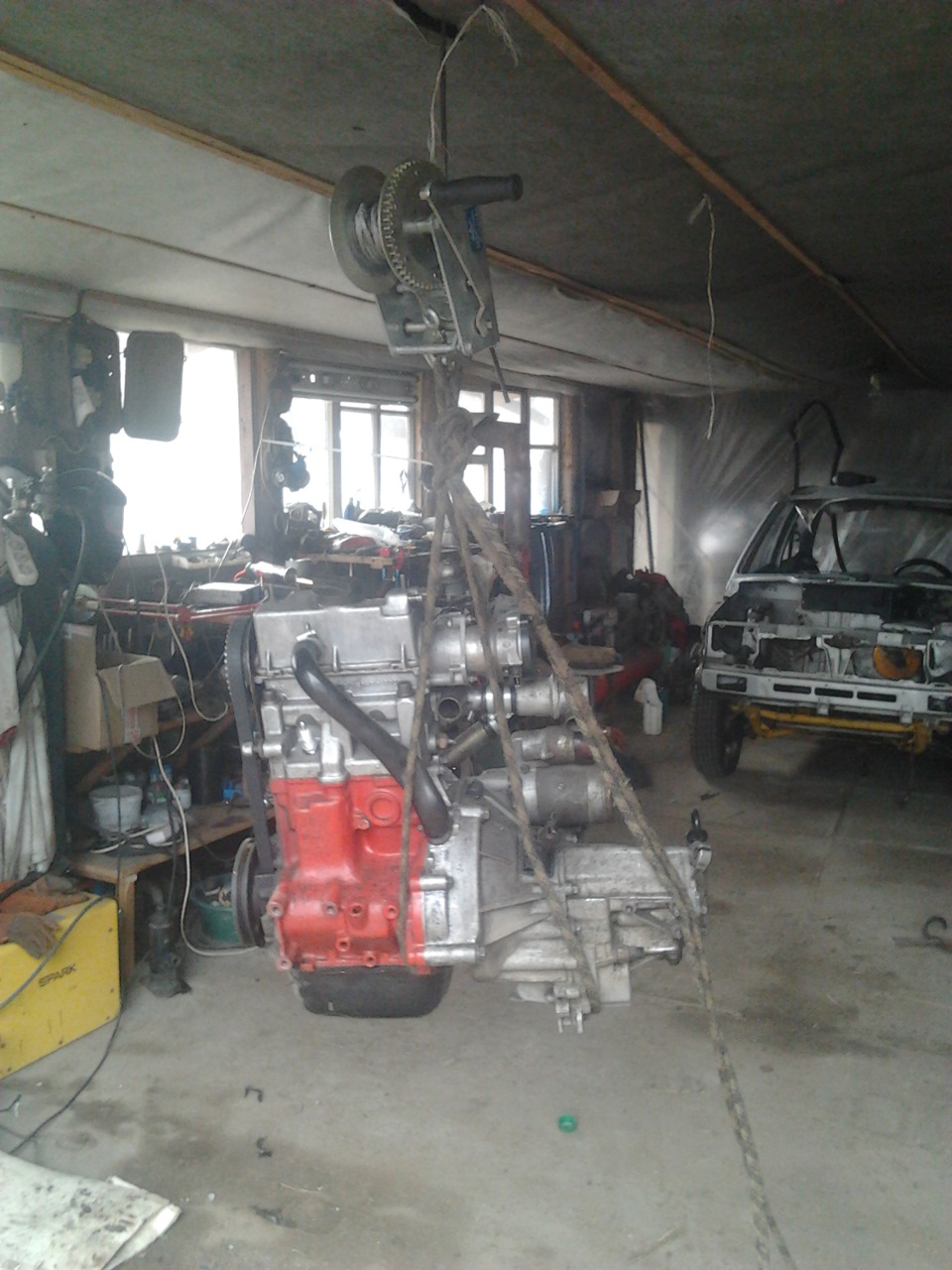 снял движок и коробку — LADA 11113 Ока, 0,8 л., 2001 года | своими ...