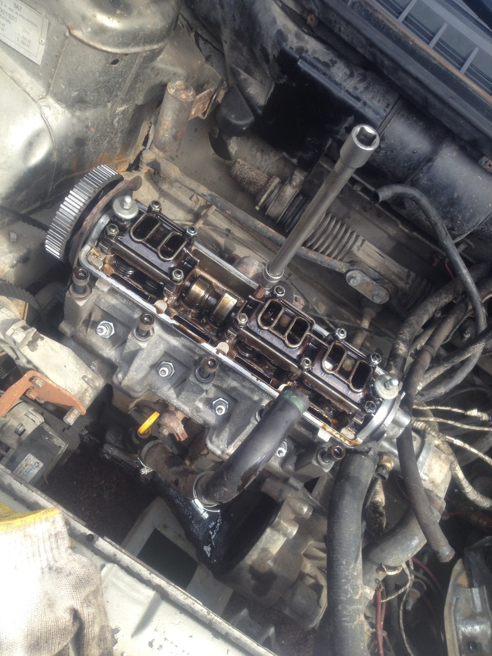 Ну вот, вместо сердца — пламенный мотор!) — Lada 21104, 1,5 л, 2001 ...