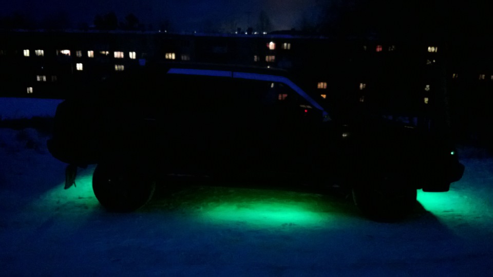 Внешний тюнинг. Подсветка днище в круг. — Lada 21093, 1,5 л, 1999 года ...
