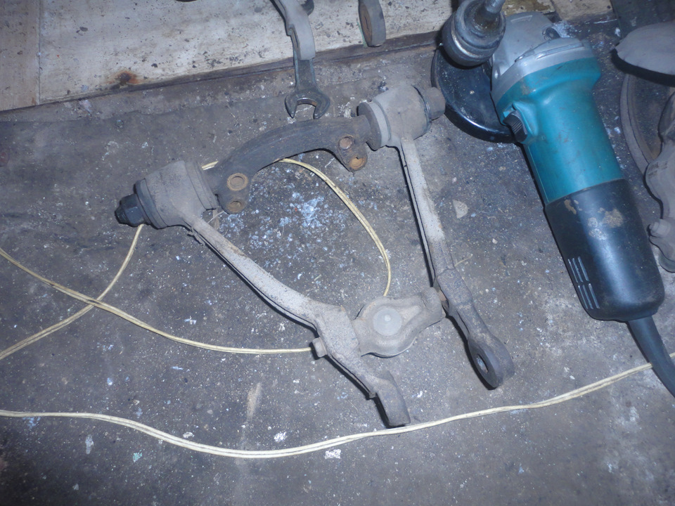 Переборка передней левой подвески — ГАЗ 3102, 2,3 л, 2001 года | своими ...