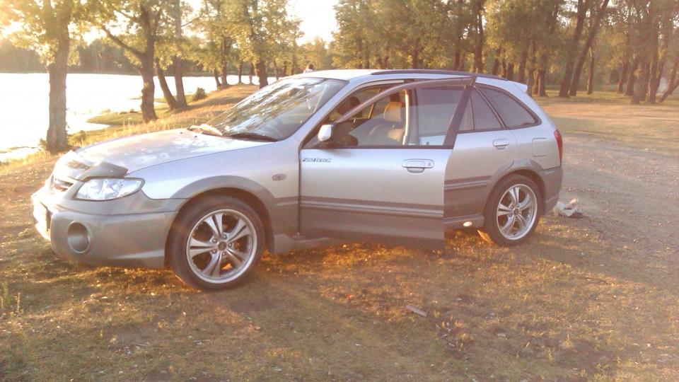 Field break. Mazda familia s-Wagon 2.0 field Break. Mazda familia s-Wagon Drive 2. Field Break Mazda familia. Мазда фамилия с вагон с люком.