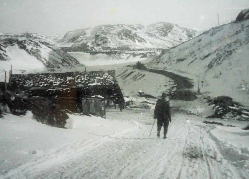 … и при гансах. Место одно и тоже. — Nissan Terrano III