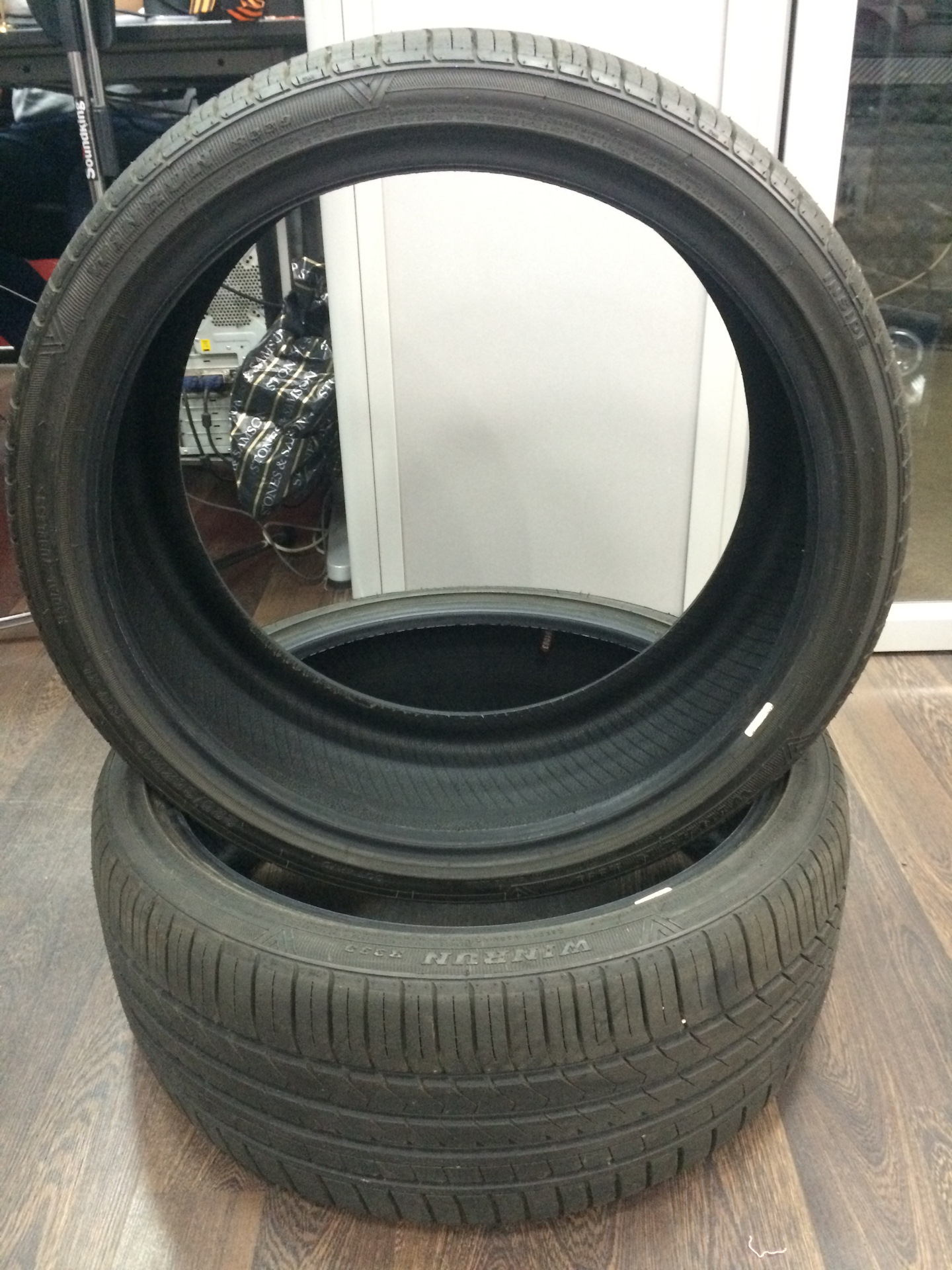 С 16 45 22. Winrun 205/45/17 r330. Winrun 205/45 r 16. Резина китайская Winrun r19. Автомобильная шина Winrun r330 205/45 r17 88w летняя.