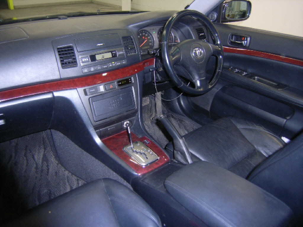 Toyota Mark II 110 салон