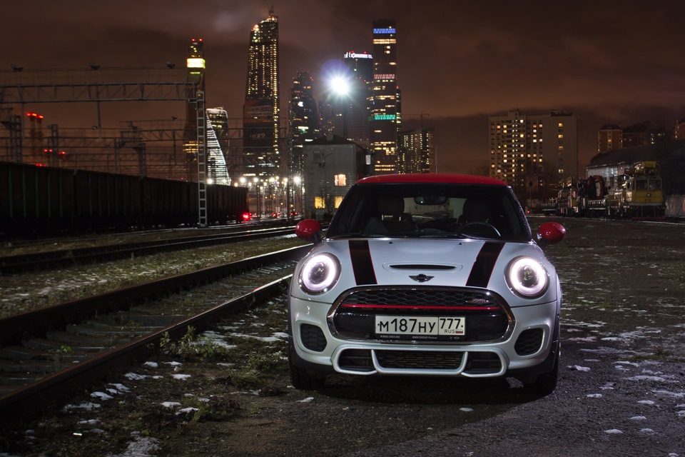 Твой личный дилер адреналина - тест-драйв Mini John Cooper Works