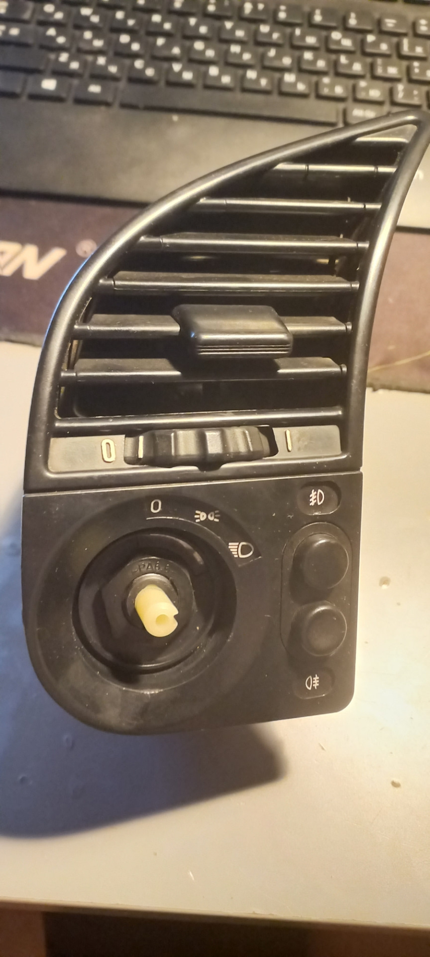 Почему не горит приборка? Проблемы и разборка выключателя света — BMW 3 ...