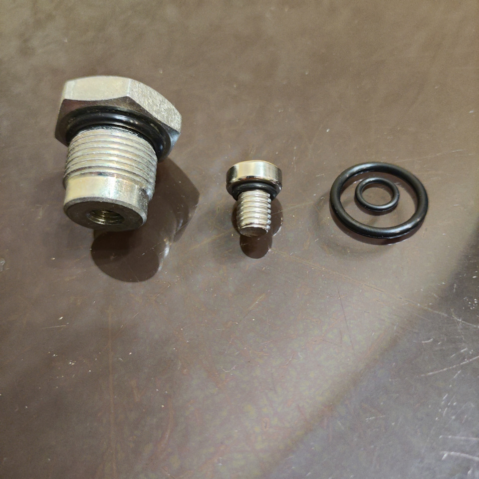 Болт сливной, контрольный aisin TF-70SC на Citroen C4 (2G), Citroen C5 ...