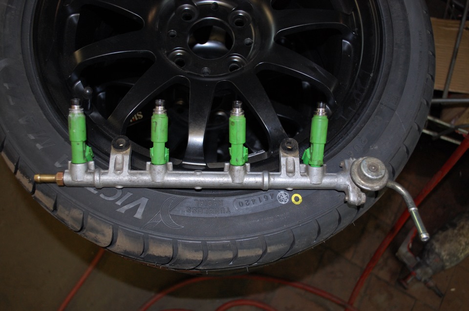 Как выглядит топливная рейка YRV с обраткой. — Daihatsu Yrv, 1,3 л ...