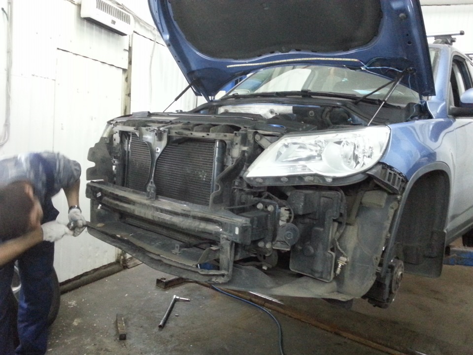 Мой друг здорово помогал! — Volkswagen Tiguan (1G)