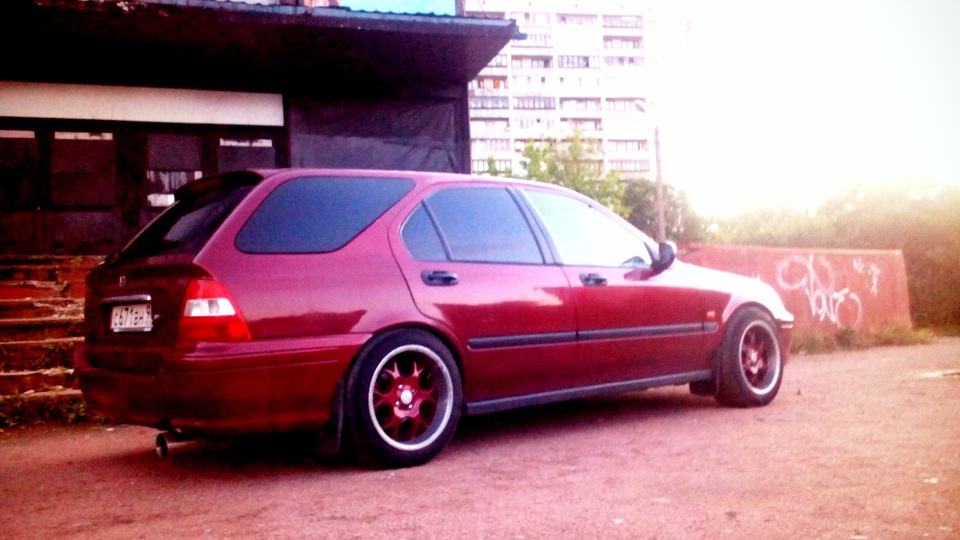 Honda Civic Wagon на DRIVE2.RU.