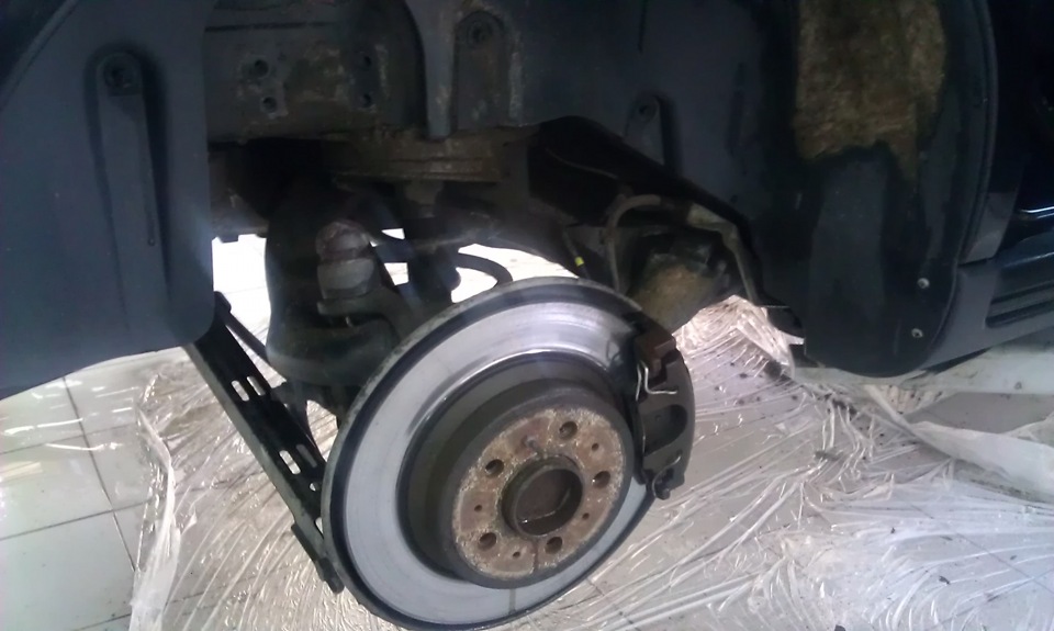 замена передних и задних стоек — Volvo S60 (1G), 2,4 л, 2001 года ...