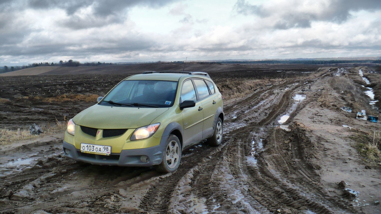 Русские называют дорогой то, где собираются проехать. — Pontiac Vibe (1G),  1,8 л, 2004 года | фотография | DRIVE2