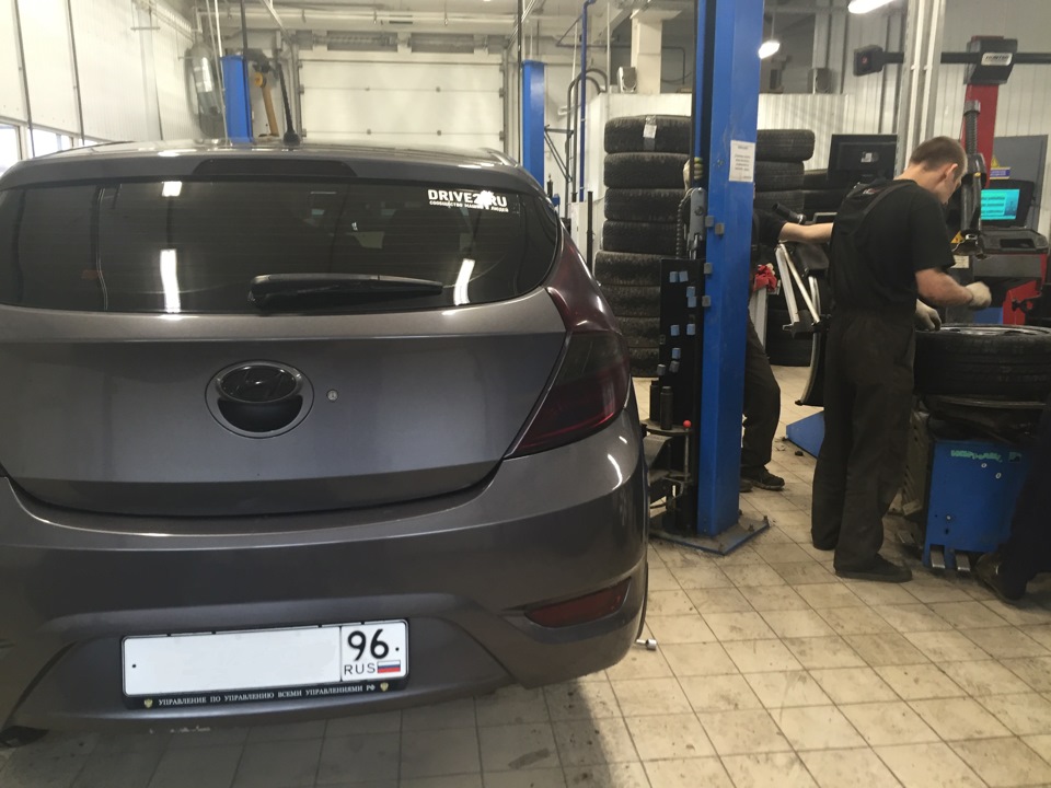 Диски Slik L193 R16 6.5 4*100 ET45 GRF2 на Yokohama c.Drive Ac.01 205 ...