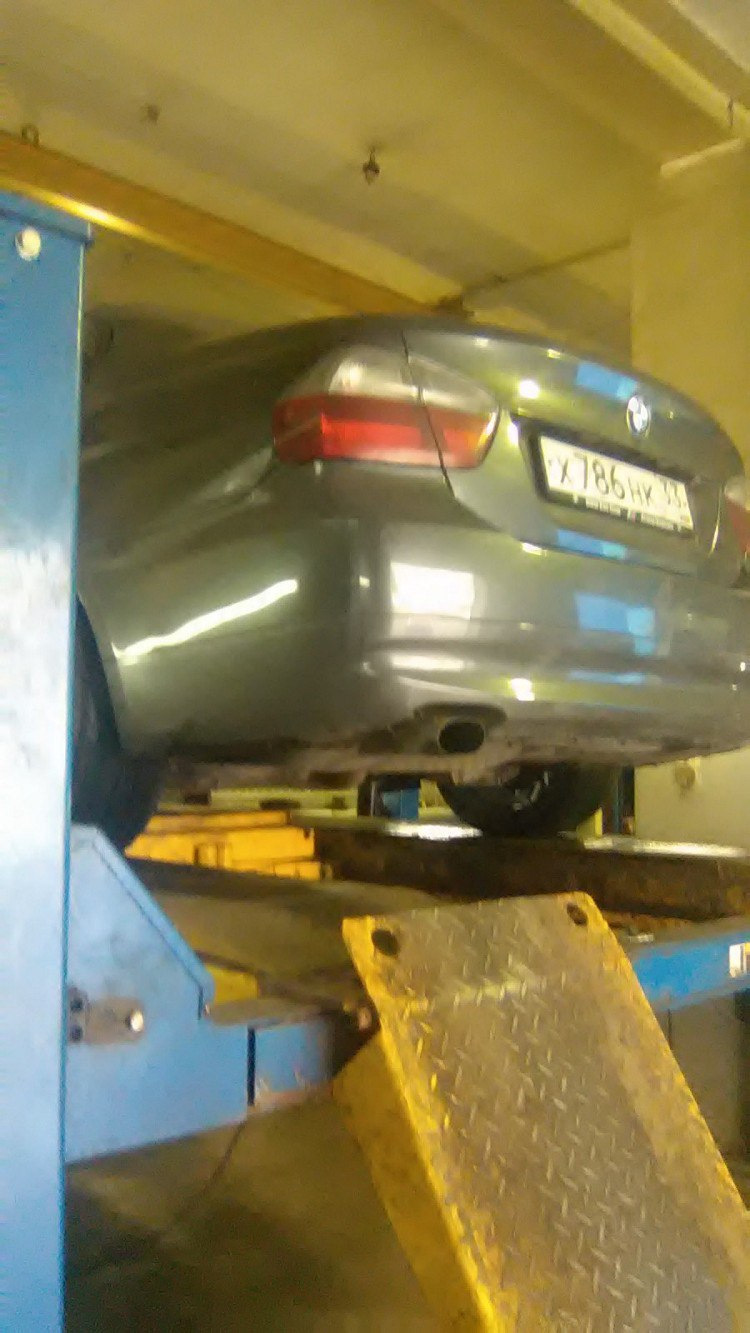 Замена плавающих сайлентблоков и рулевых наконечников — BMW 3 series ...