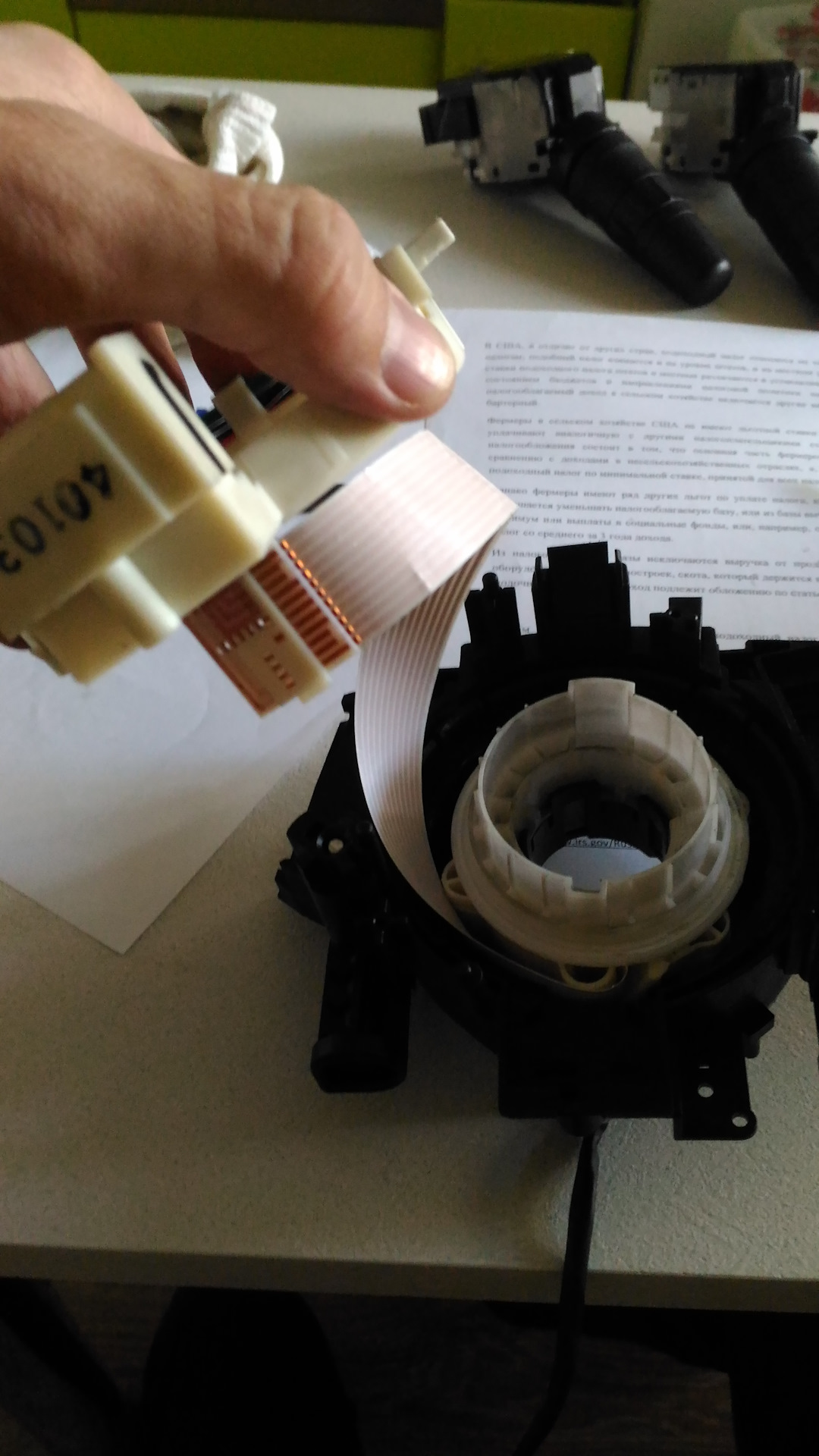 Подрулевой шлейф лансер 10 замена. Шлейф подрулевой nissan teana g31. ниссан альмера 2007 рулев шлейф. лансер 9 электросхема подрулевого шлейфа. теана 33 подрулевой шлейф.