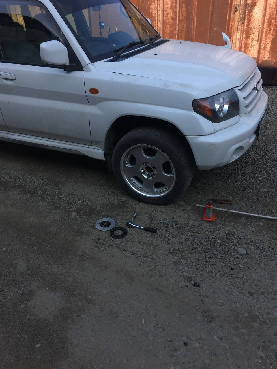 Фото в бортжурнале Mitsubishi Pajero iO