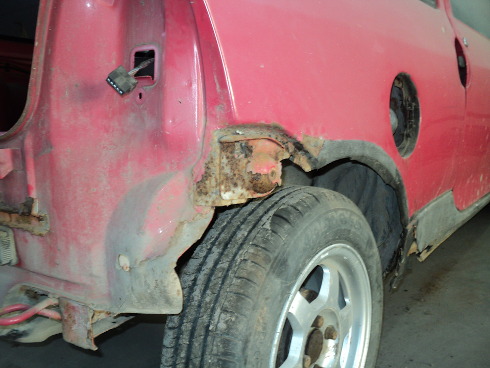 Арка заднего правого колеса — Renault Twingo I