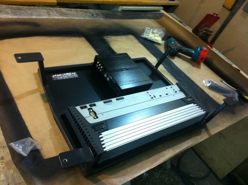 Поканальное усиление и заемна короба для саба — Lexus IS II, 2,5 л ...