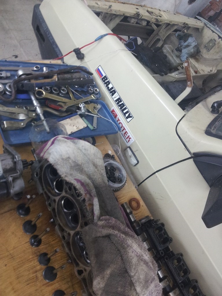 убрал подкапотное