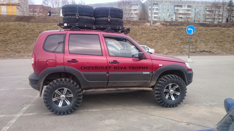 Chevrolet niva trophy