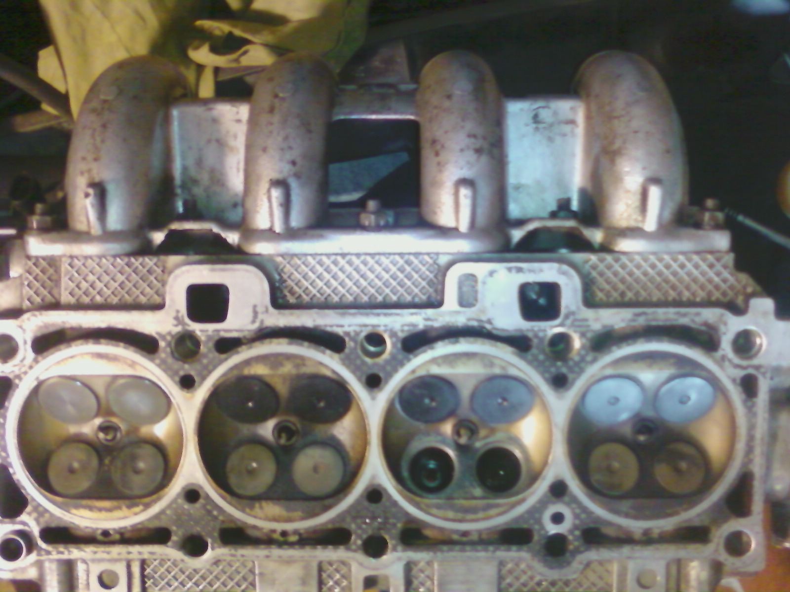 Двигатели калины гнущие клапана. Загнуло клапана Приора 16 клапанов. Погнуло клапана Москвич 2140. ВАЗ-2110 гнёт клапана 1.5. Загнуло клапана ВАЗ 2111.