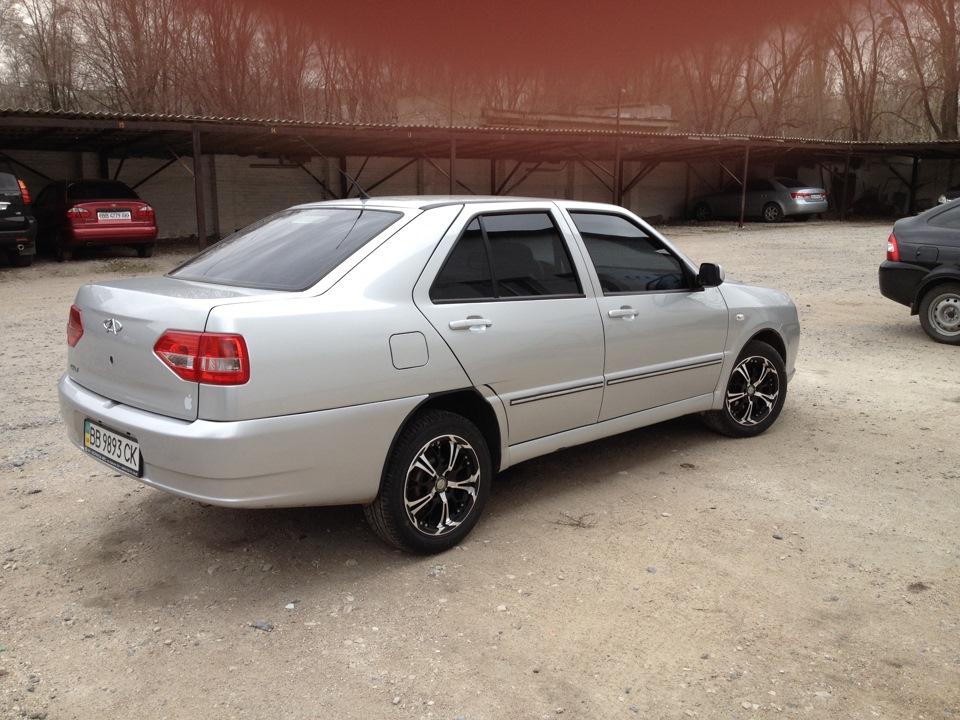 Chery Amulet a15 сбоку