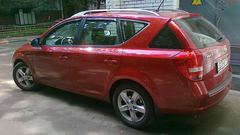 Kia Ceed SW Red