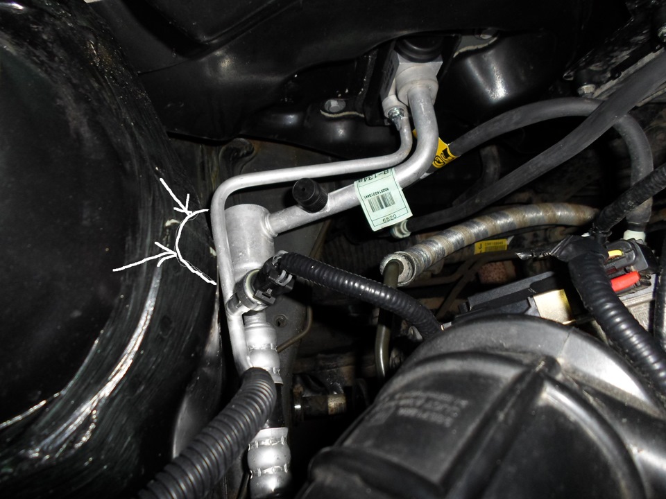 вот в этом месте на кузове появилась краска(( — Daewoo Gentra