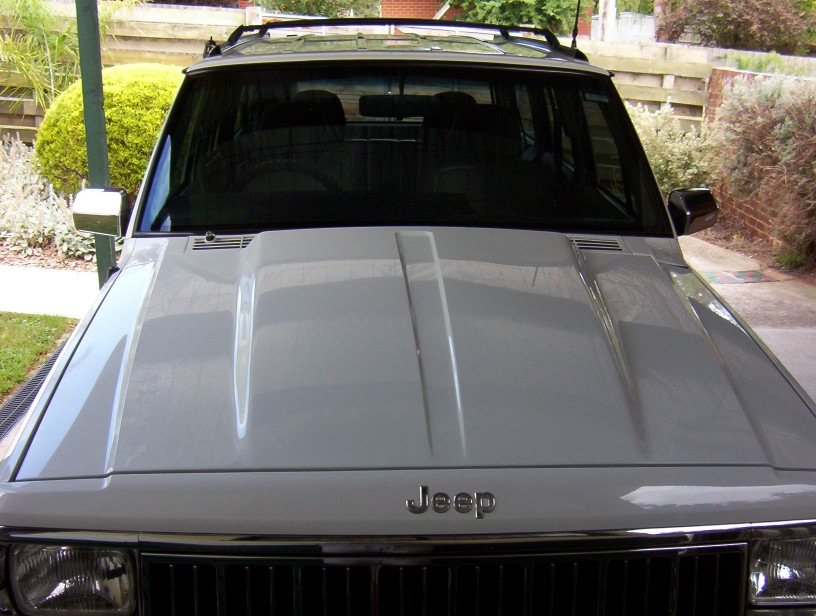 Капот джип чероки. Jeep Cherokee XJ капот. Капот Jeep XJ Рестайлинг. Jeep Cherokee XJ 1994. Тюнинговый капот на Cherokee XJ 2.