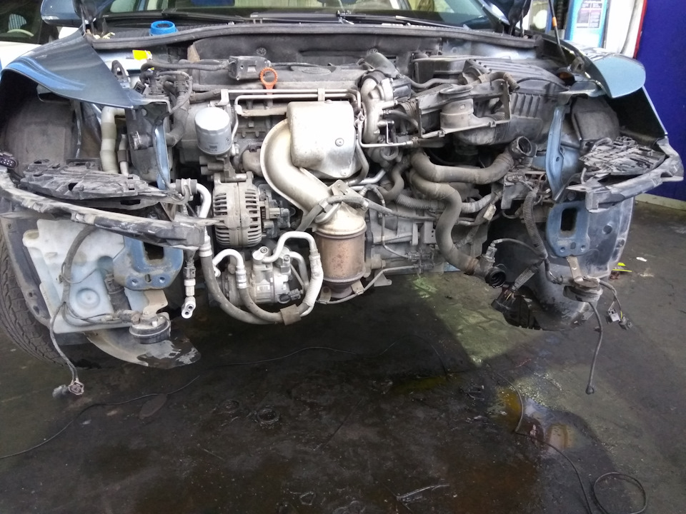 Радиатор кондиционера потек в области пробки — Skoda Octavia A5 Mk2, 1 ...