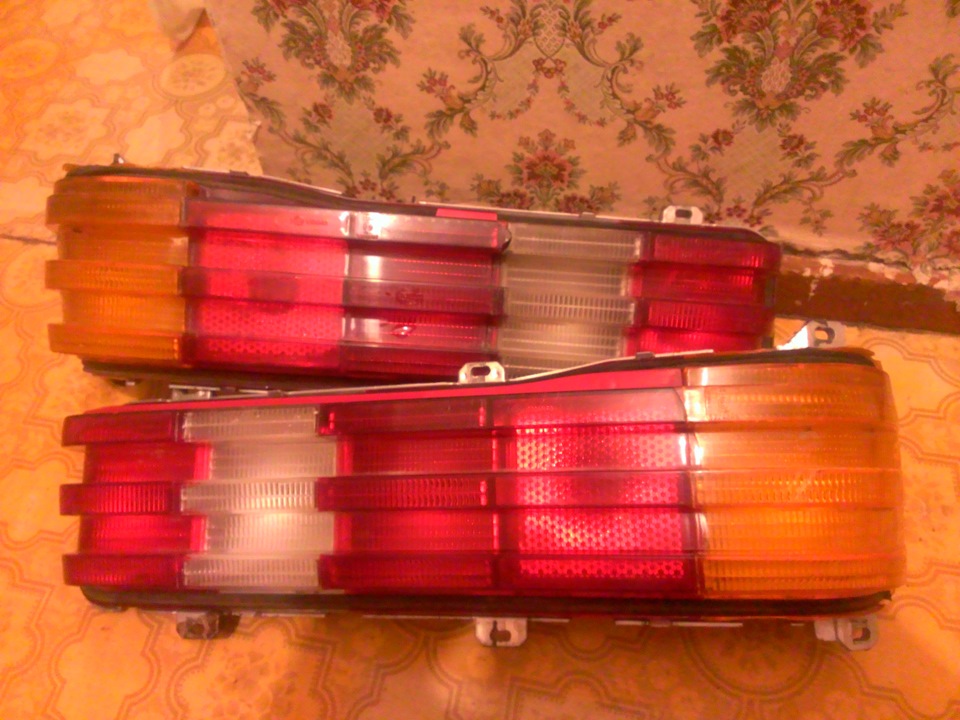 Задние фары разбор и устройство — Mercedes-Benz W123, 2 л, 1979 года ...